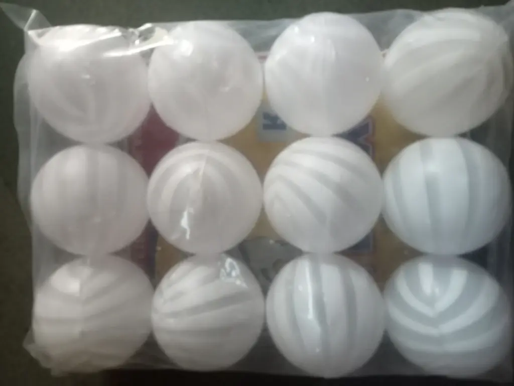 Plastic ball (5)